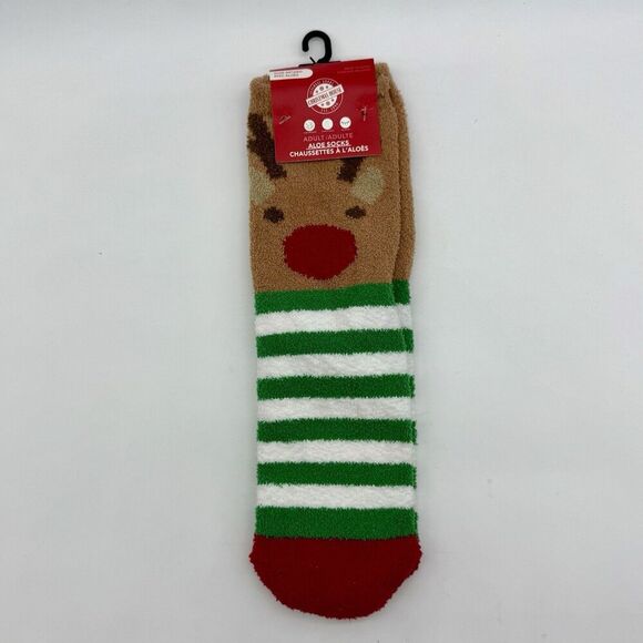 Aloe Infused Christmas Crew Socks Reindeer Holiday Fits Shoe 5-9 NEW - Picture 1 of 2